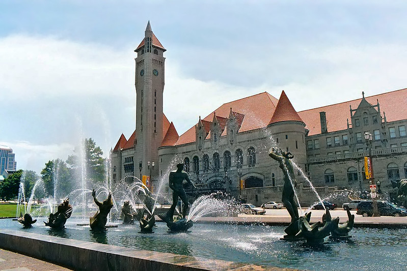 Meeting of the Waters fountain at Aloe Plaza