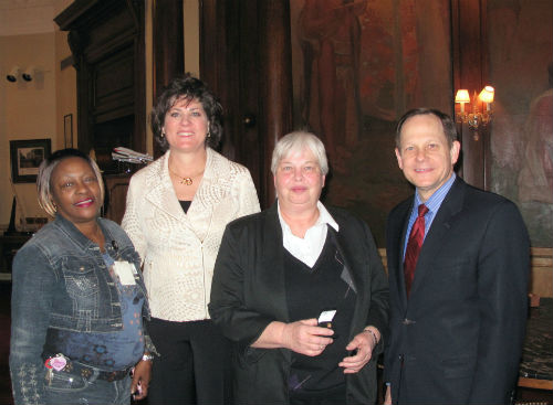 Linda Whitfield, Rhonda Hamm-Niebrugge, Nancy Brown and Mayor Slay